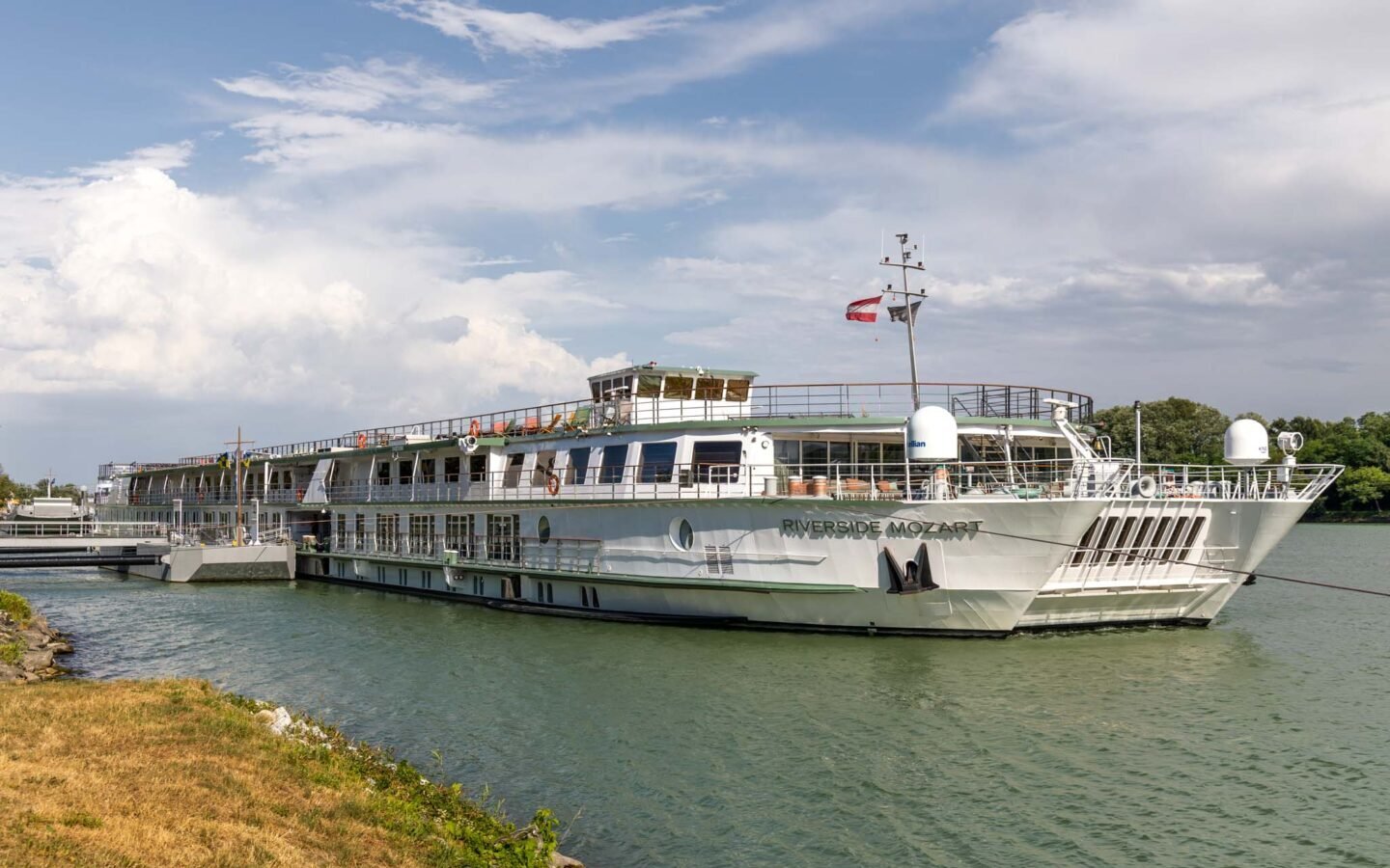 The Riverside Mozart docked on the Danube