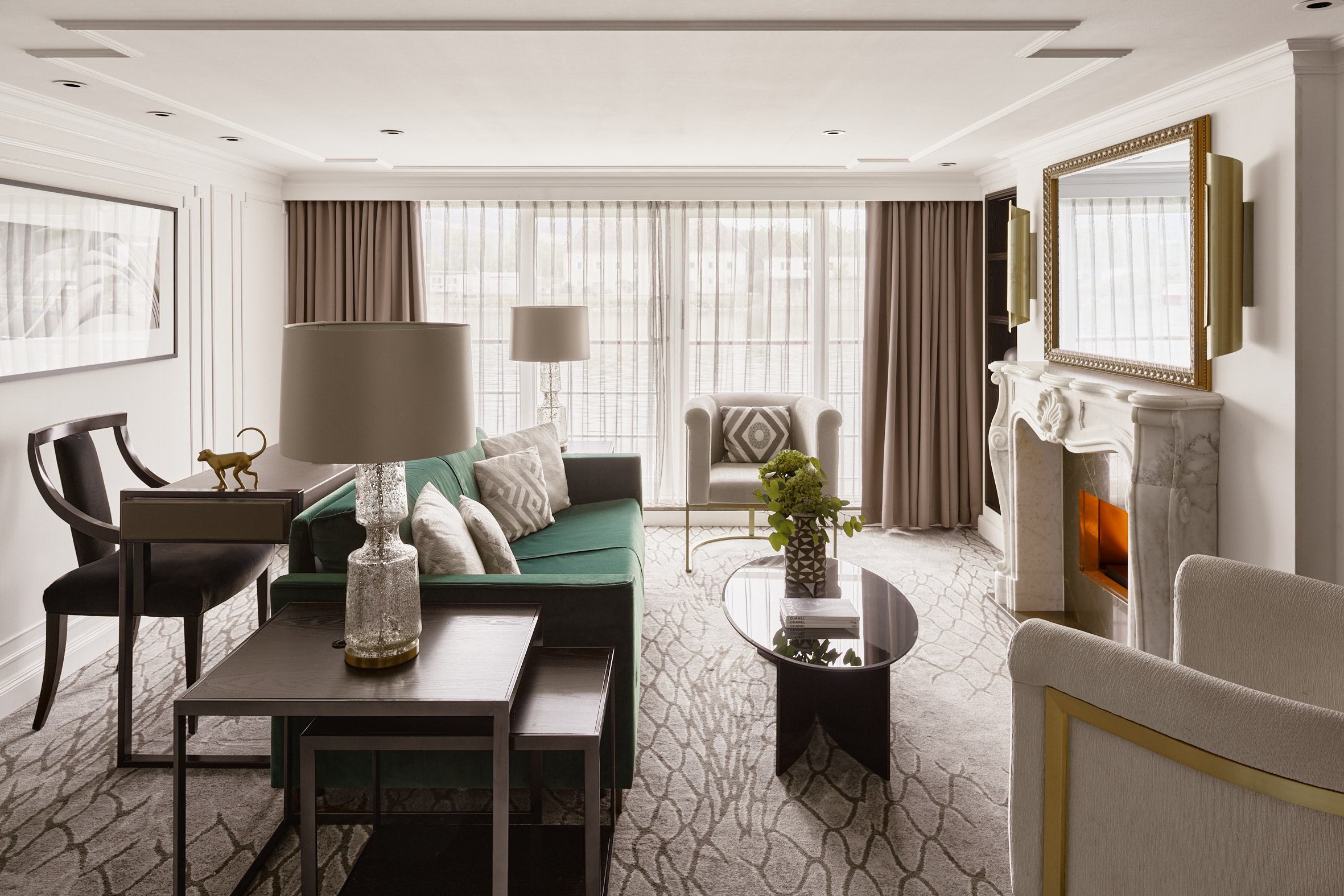 Mozart Suite living room with fireplace